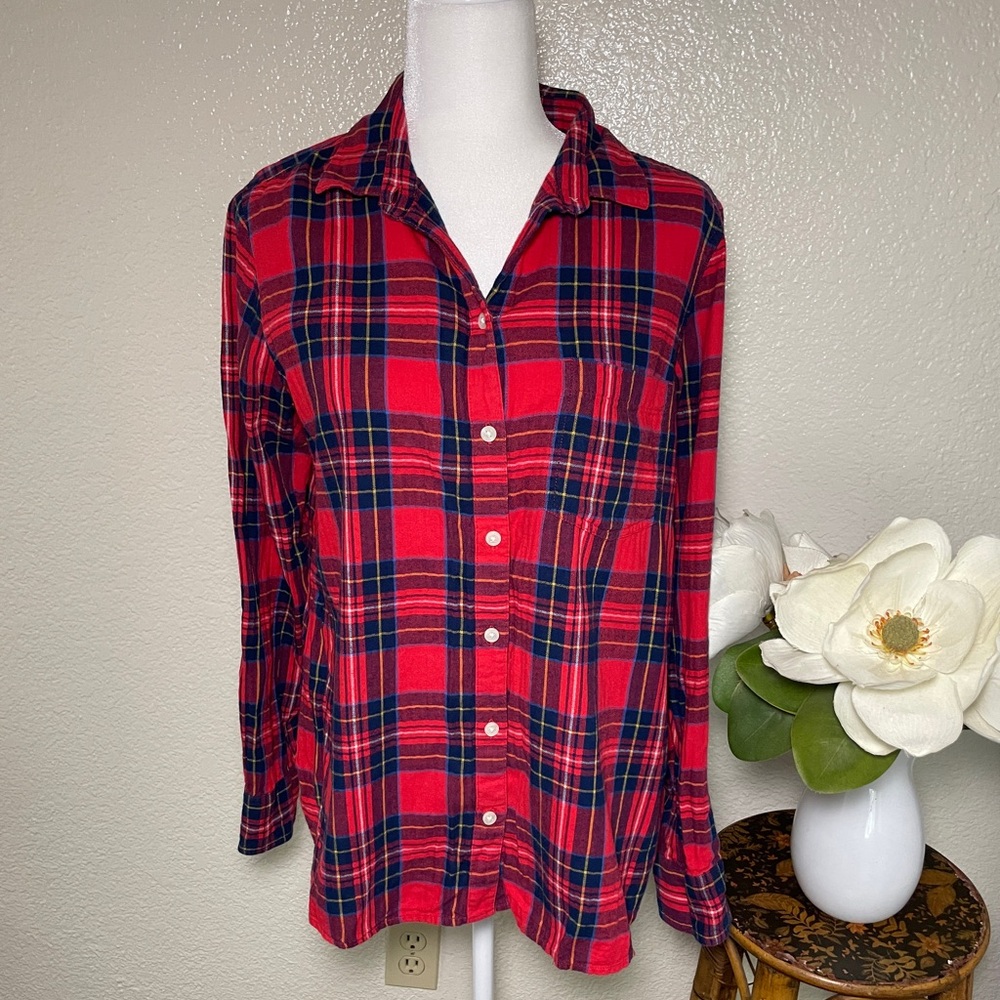 Old navy women’s plaid shirt